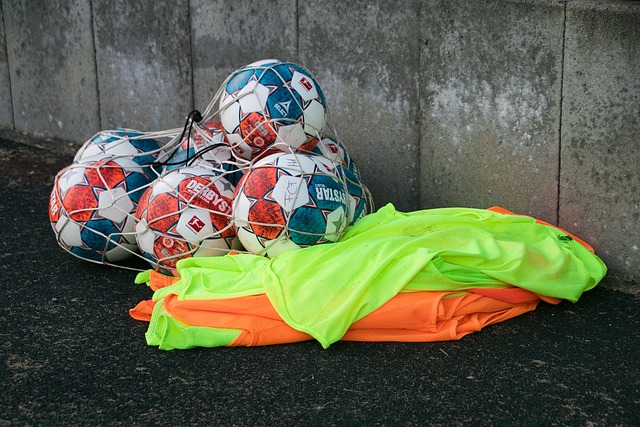 新浪体育直播大厅体育器材批发网站篮球赛通讯稿15篇.